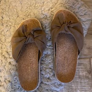 AMERICAN EAGLE SLIDES